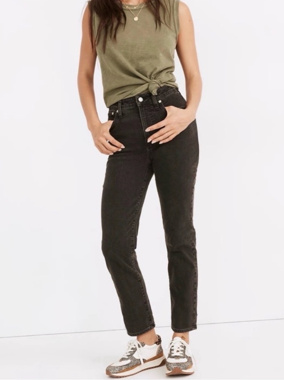 Madewell High-Rise Straight Leg Jeans in Black Wash